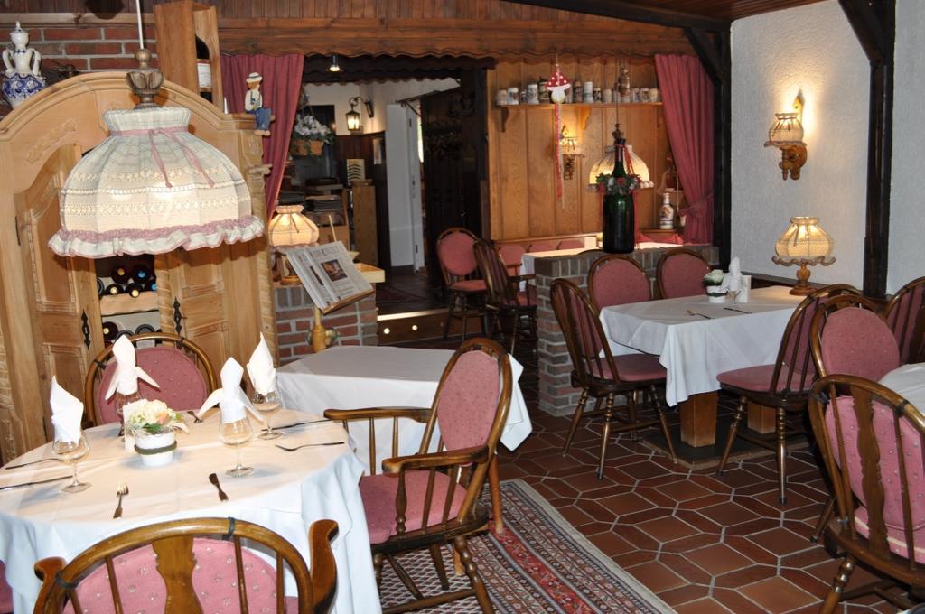 Hotel & Restaurant Bei Hoelzchen Hannover Ngoại thất bức ảnh